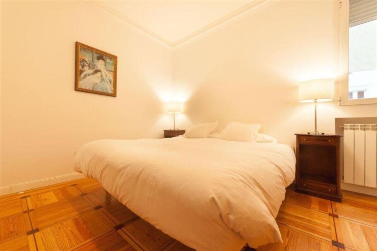 Classical Flat In Barrio Salamanca By Allo Housing Мадрид Екстериор снимка