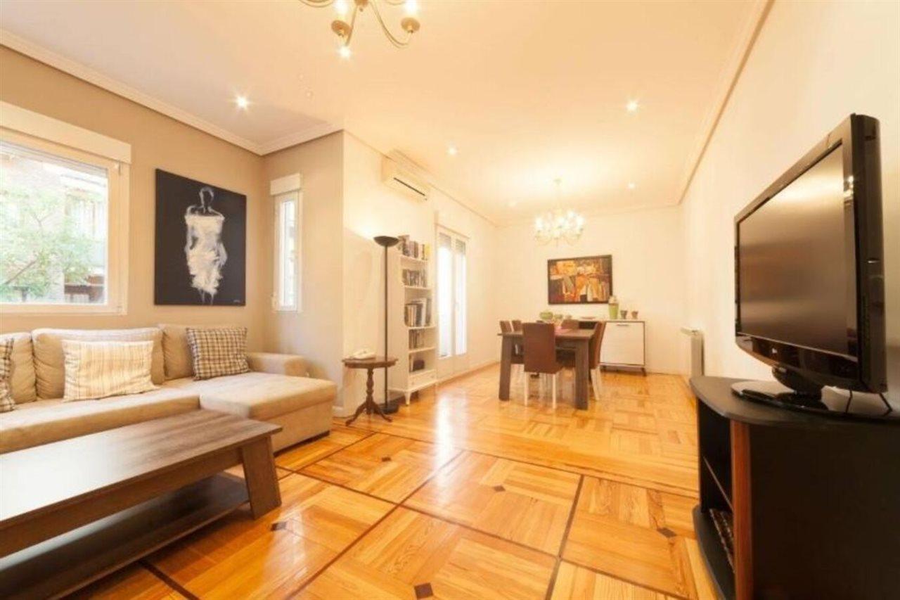 Classical Flat In Barrio Salamanca By Allo Housing Мадрид Екстериор снимка